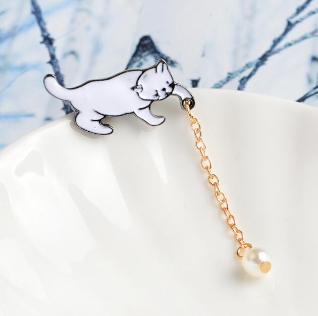 Alloy Cute Little White Imitation Pearl Cat Brooch Pins Chic Fashion Jewelry Bijoux Brooch Wholesale Women Accessories
